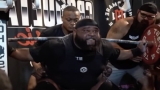 Kijk hoe Powerlifter Craig Foster (+140KG) een PR-squat van meer dan 1.000 pond verplettert