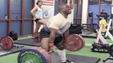 Op 63-jarige leeftijd, Powerlifter David Ricks Deadlifts 628 pond voor 5 herhalingen