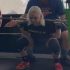 Powerlifter Sherine Marcelle (90KG) squats 4 pond over het wereldrecord, twee keer, in training