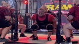 Powerlifter Joe Sullivan (100KG) squat 848 pond om het wereldrecord aller tijden te verbreken in 2022 USPA Raw Pro