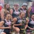 Powerlifter Julia Mills scoort in totaal meer dan 1.350 pond, breekt Brits damesrecord