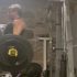 Russel Orhii verplettert een nieuwe 765-pond Squat PR