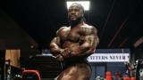 William Bonac verscheurt zijn borst met een rigoureuze pre-Olympia-routine